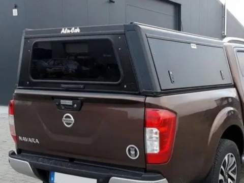 Alu-Cab DC Hardtop hliníkový Toyota Hilux 16+ Povrch Hladký Explorer